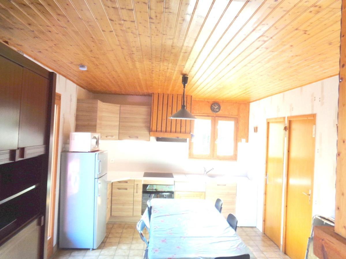 Chalet Charmant A Saint-Gerons Avec Piscine Partagee Exteriör bild