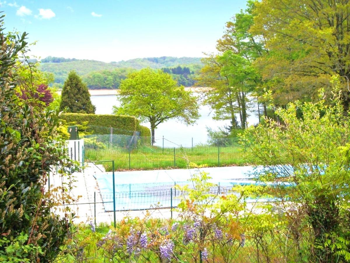 Chalet Charmant A Saint-Gerons Avec Piscine Partagee Exteriör bild